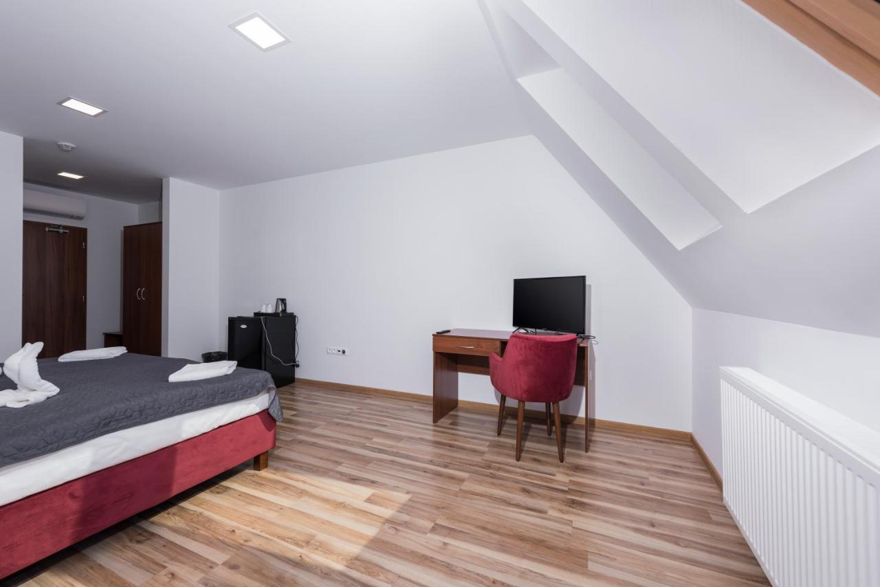 Penzion Sessler *** Trnava Extérieur photo