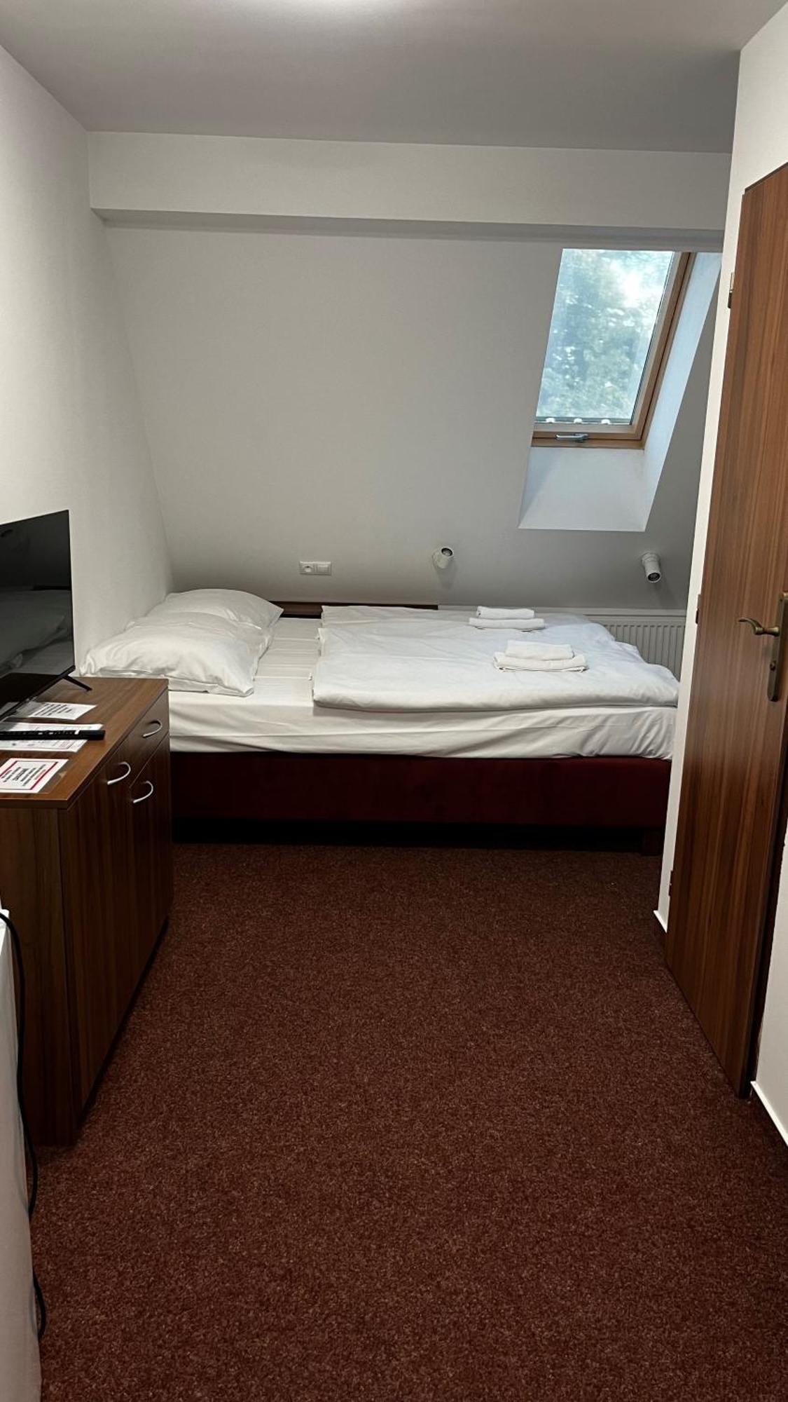 Penzion Sessler *** Trnava Extérieur photo