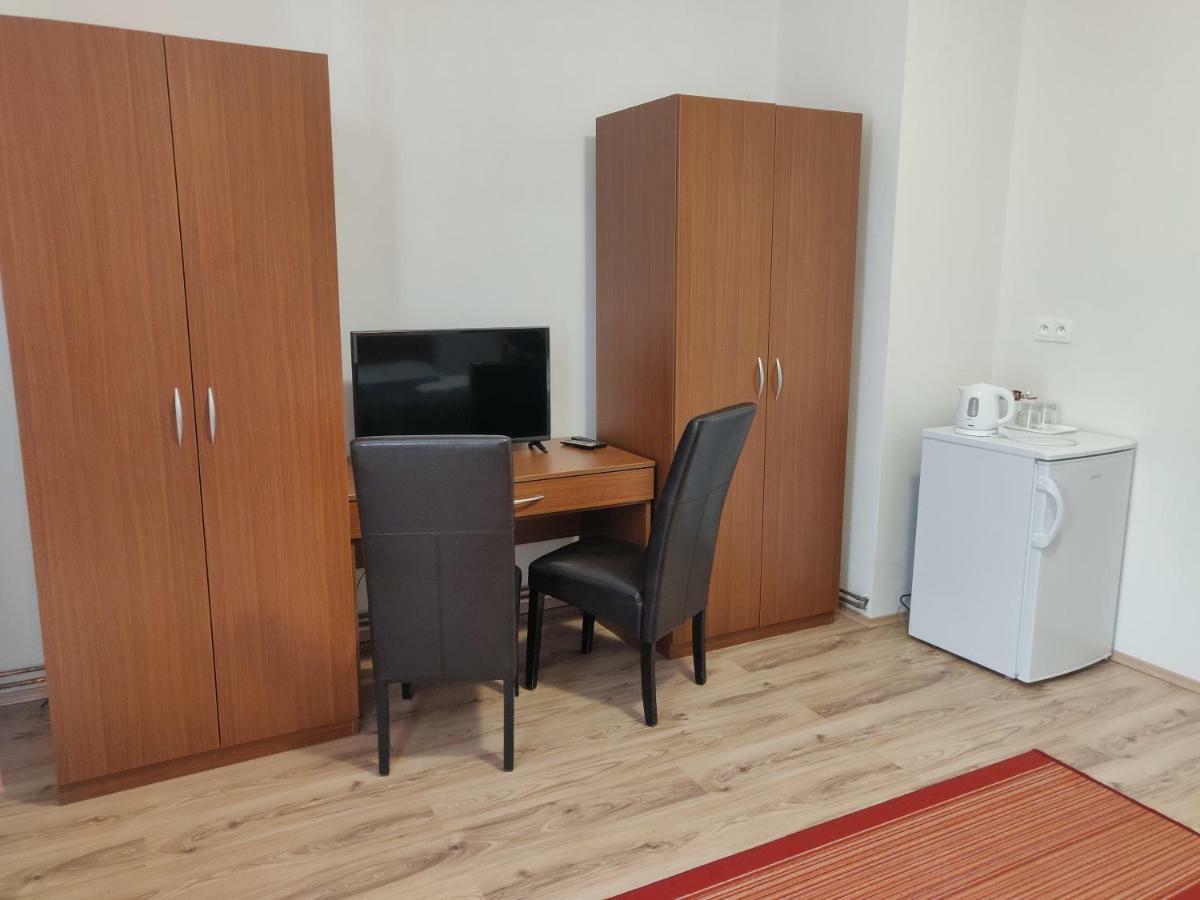 Penzion Sessler *** Trnava Extérieur photo
